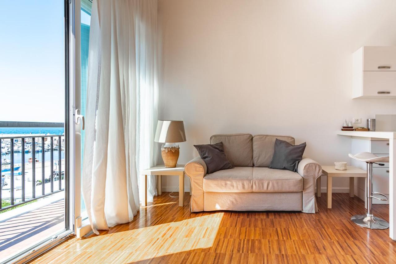 Torre A Mare Sun Apartment ภายนอก รูปภาพ